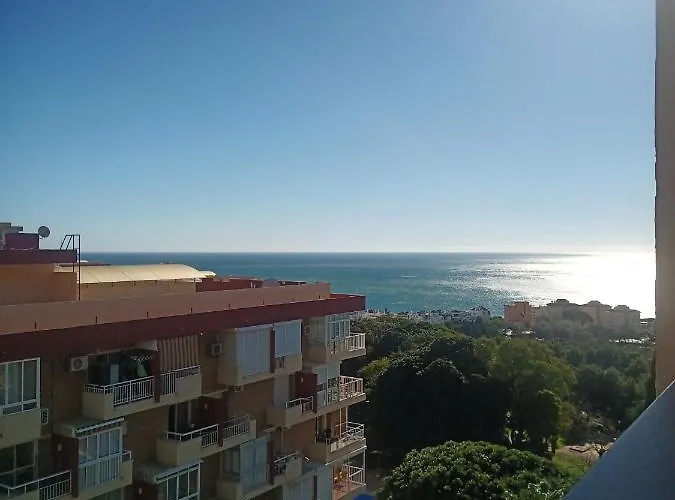 Sweet Home Benalmadena, Estudio Con Vistas Al Mar Y Excelente Conexion Wifi, Para No Fumadores, Con Piscinas, Sea Views, With Swimming Pools, Completely Renovated, Ideal For Older People, Bright With Morning Sun, No Smoking