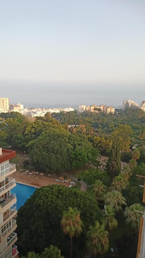 Apartment Sweet Benalmadena: Seaside With Pools And Wi-fi *